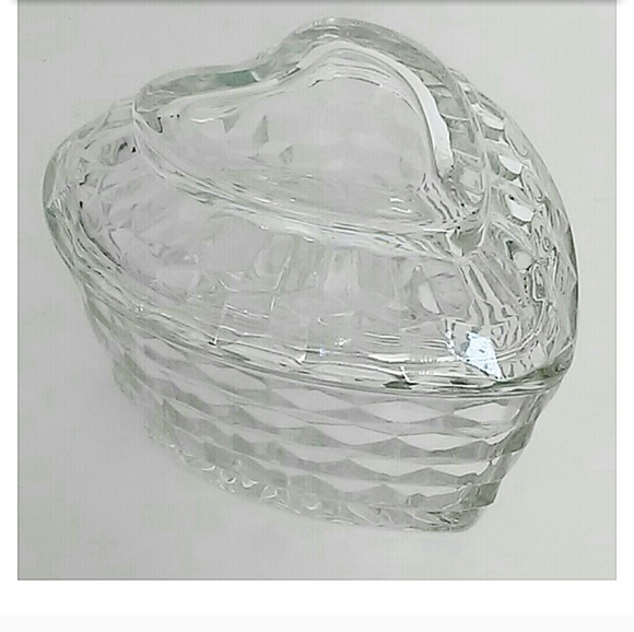 HOMCO |  Heart-Shaped Candy Dish with Lid - Picture 1 of 7